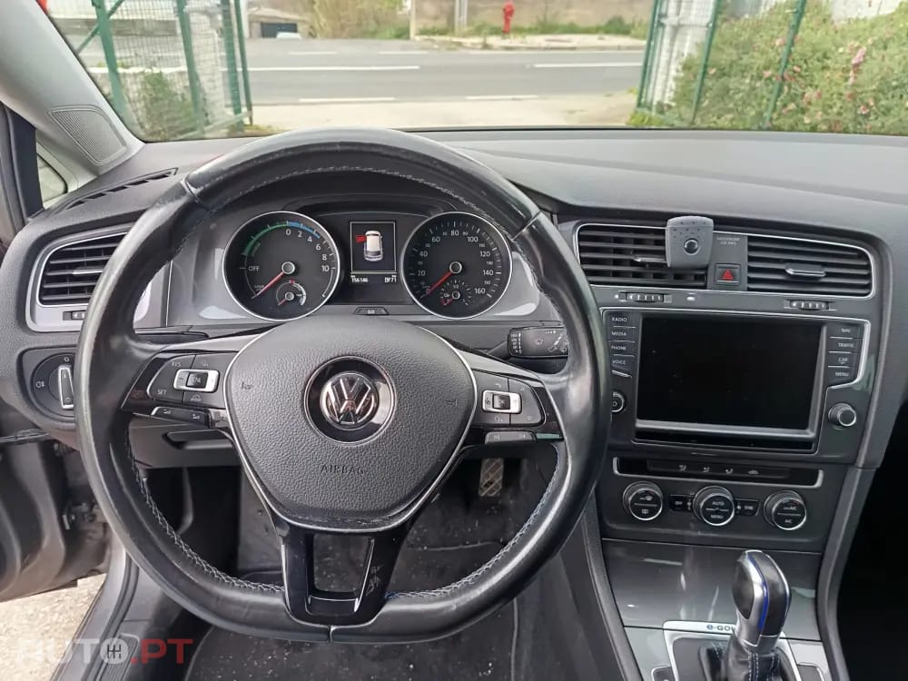 Volkswagen e-Golf AC/DC