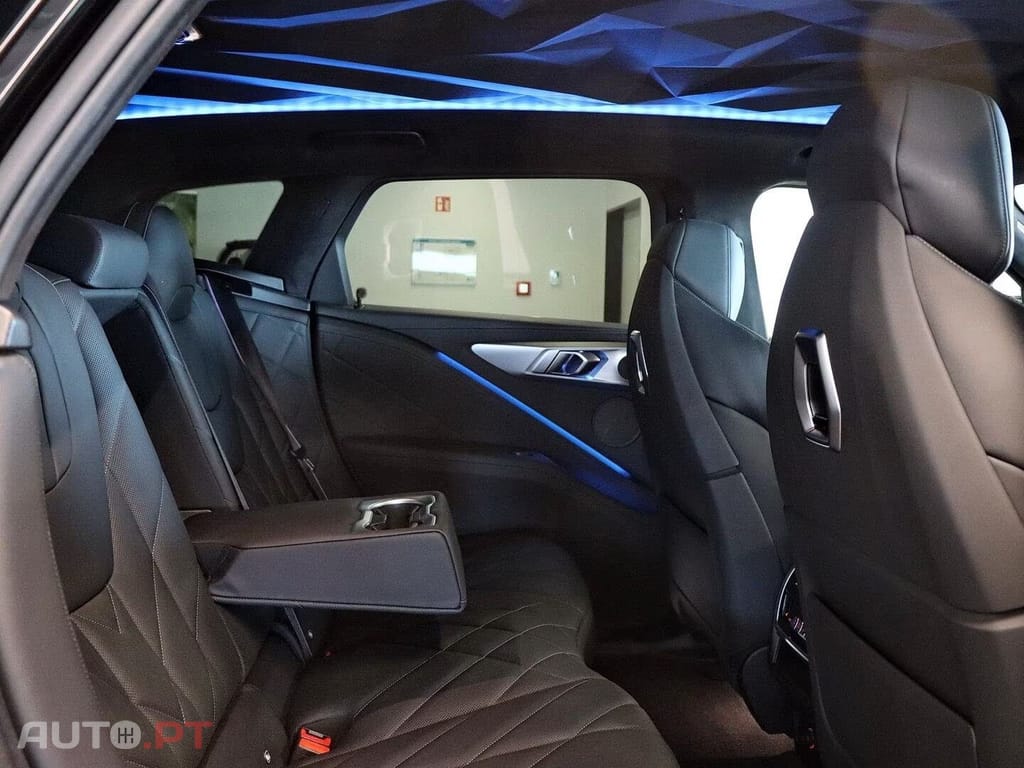 BMW XM G09