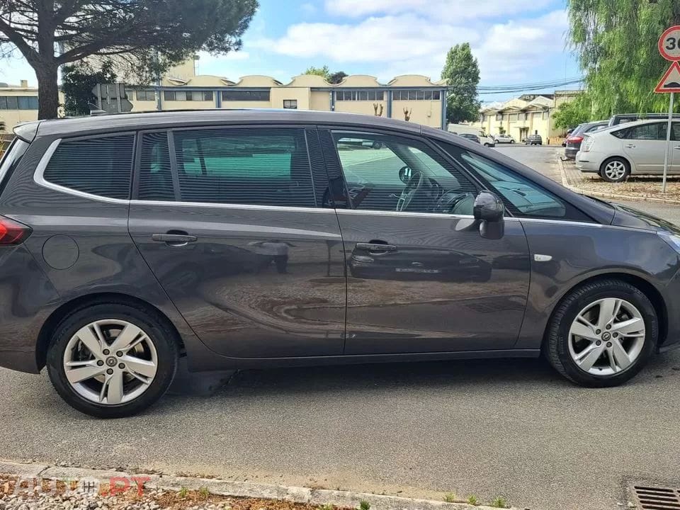 Opel Zafira 1.6 CDTi Cosmo