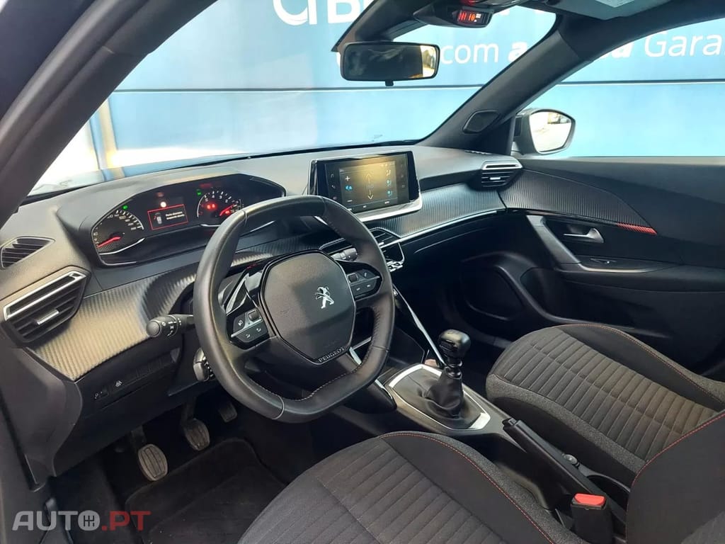 Peugeot 2008 1.2 PureTech Active Pack