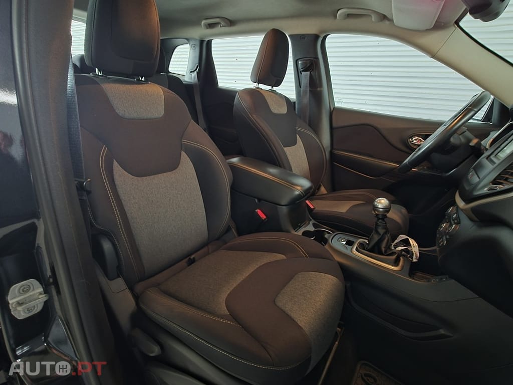Jeep Cherokee 2.0 CRD Longitude