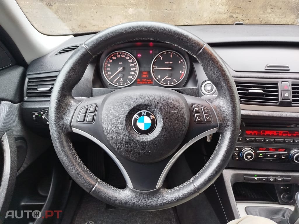 BMW X1 18 d xDrive xLine