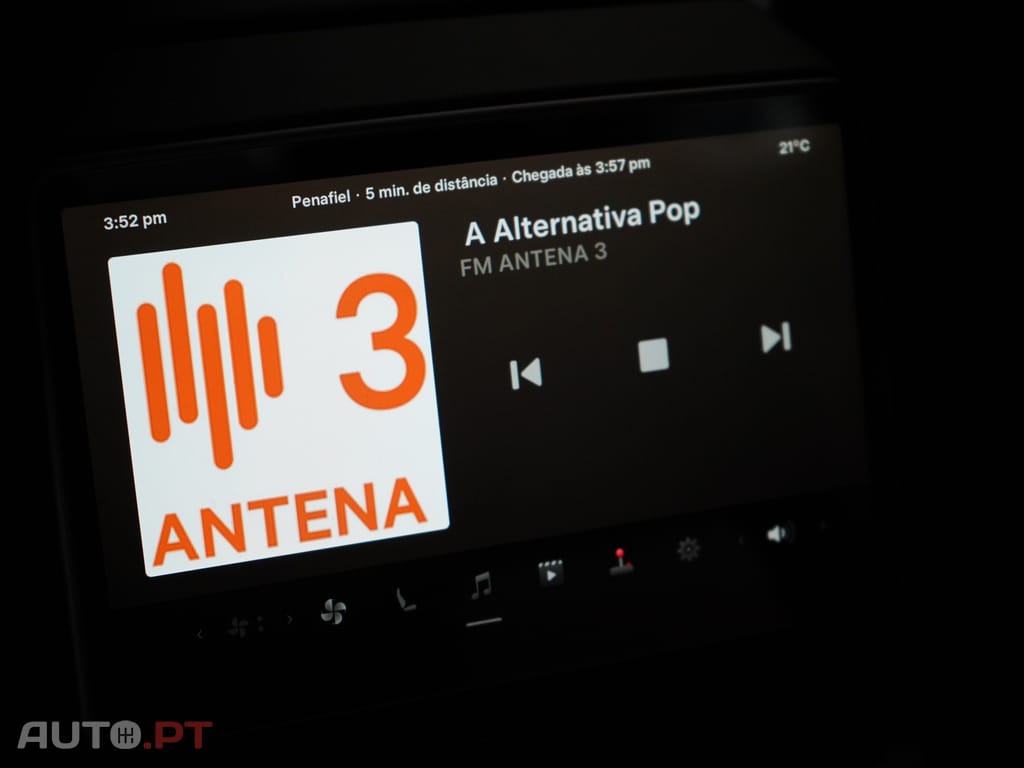 Tesla Model 3 Tração Traseira