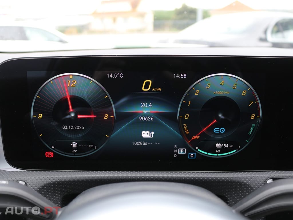 Mercedes-Benz A 250 e AMG Line