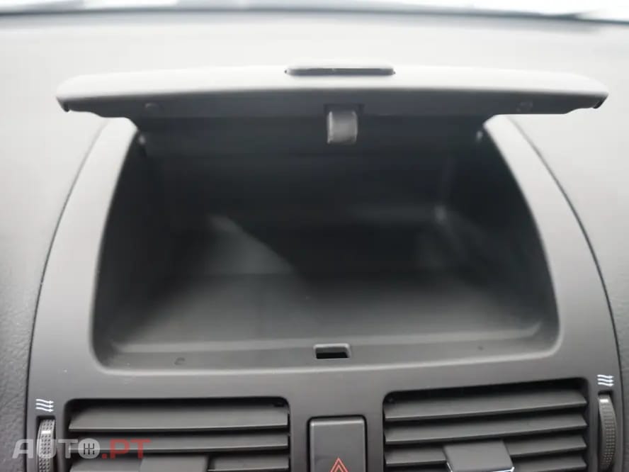 Toyota Avensis 2.0 D-4D Exclusive