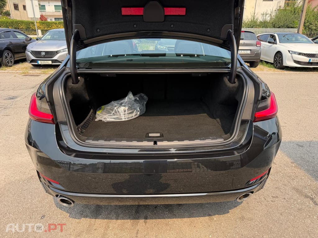 BMW 320 e Auto