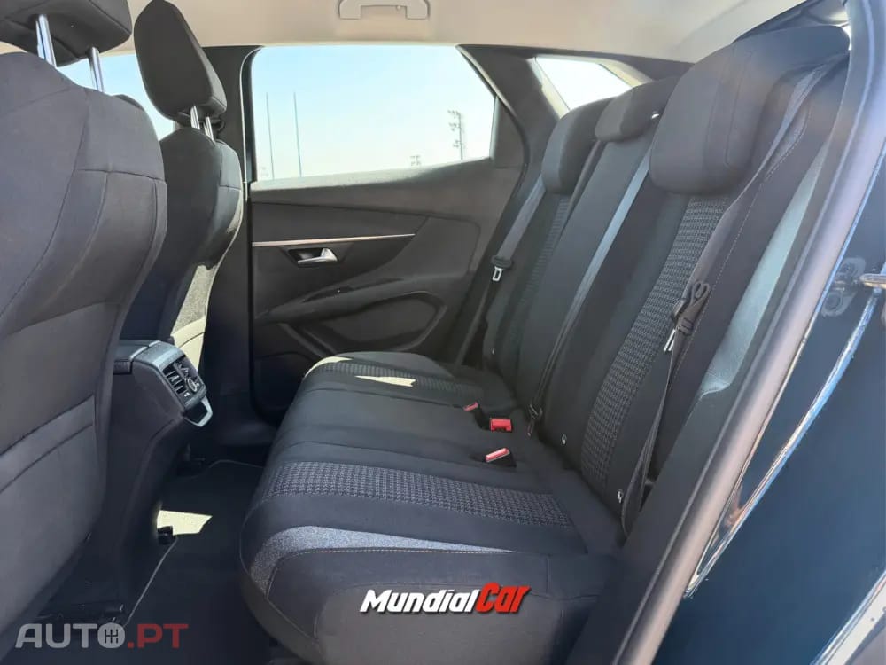 Peugeot 3008 1.5 BlueHDi Active Pack