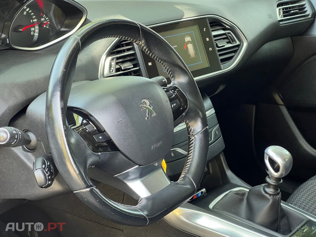 Peugeot 308 1.5 BlueHDi Style