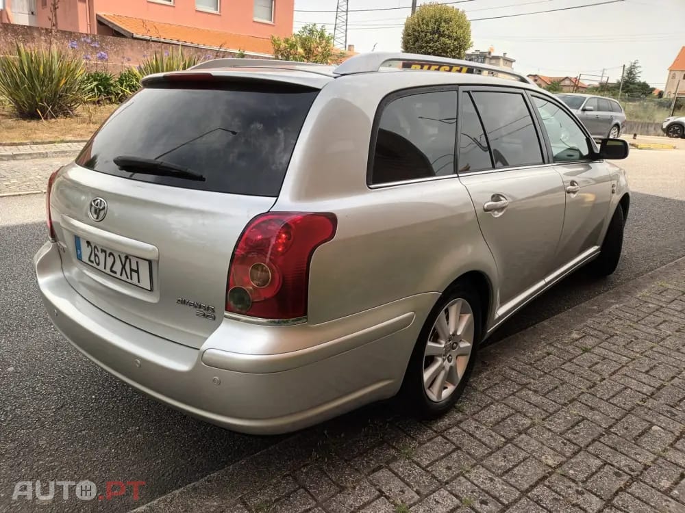 Toyota Avensis 2.0 D-4D Sol