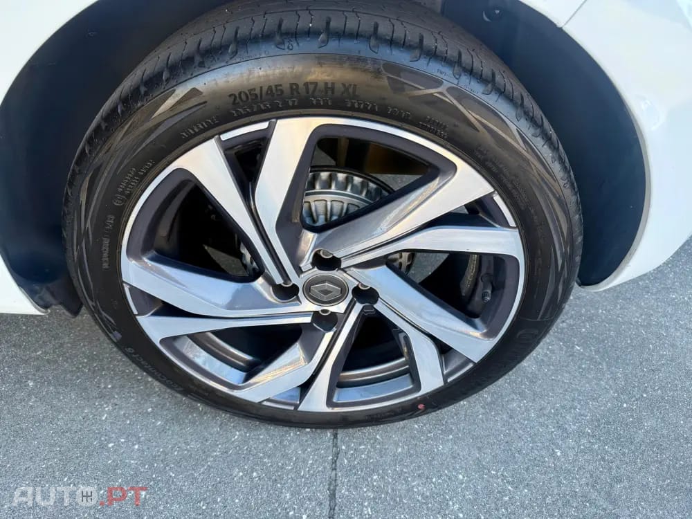 Renault Clio 1.0 TCe RS Line