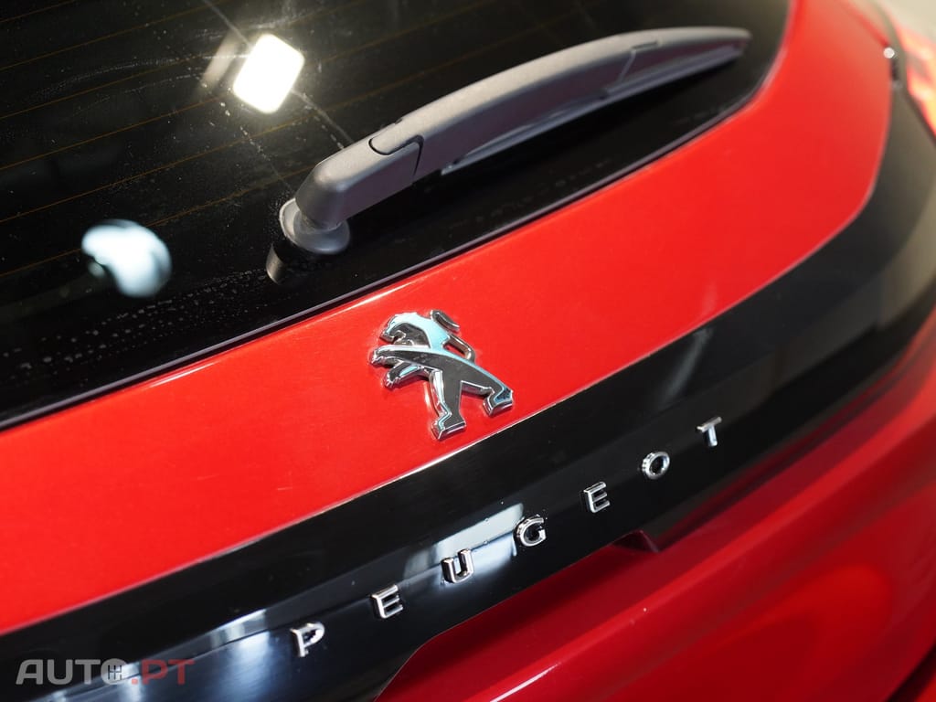 Peugeot E-208 50 kWh Allure