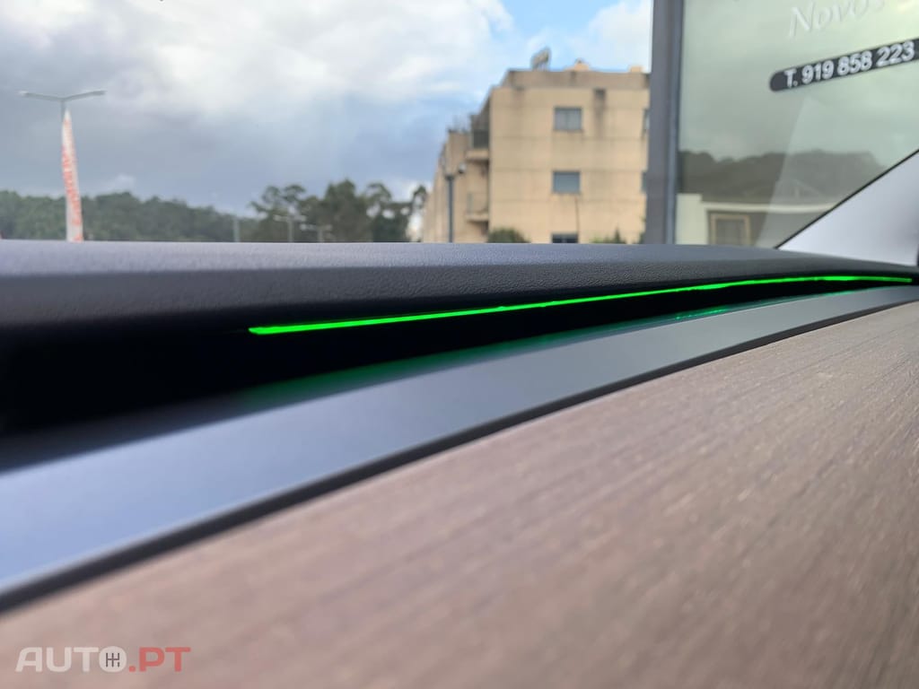 Tesla Model 3 Long-Range Dual Motor AWD