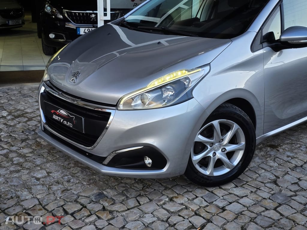 Peugeot 208 1.6 BlueHDi Style