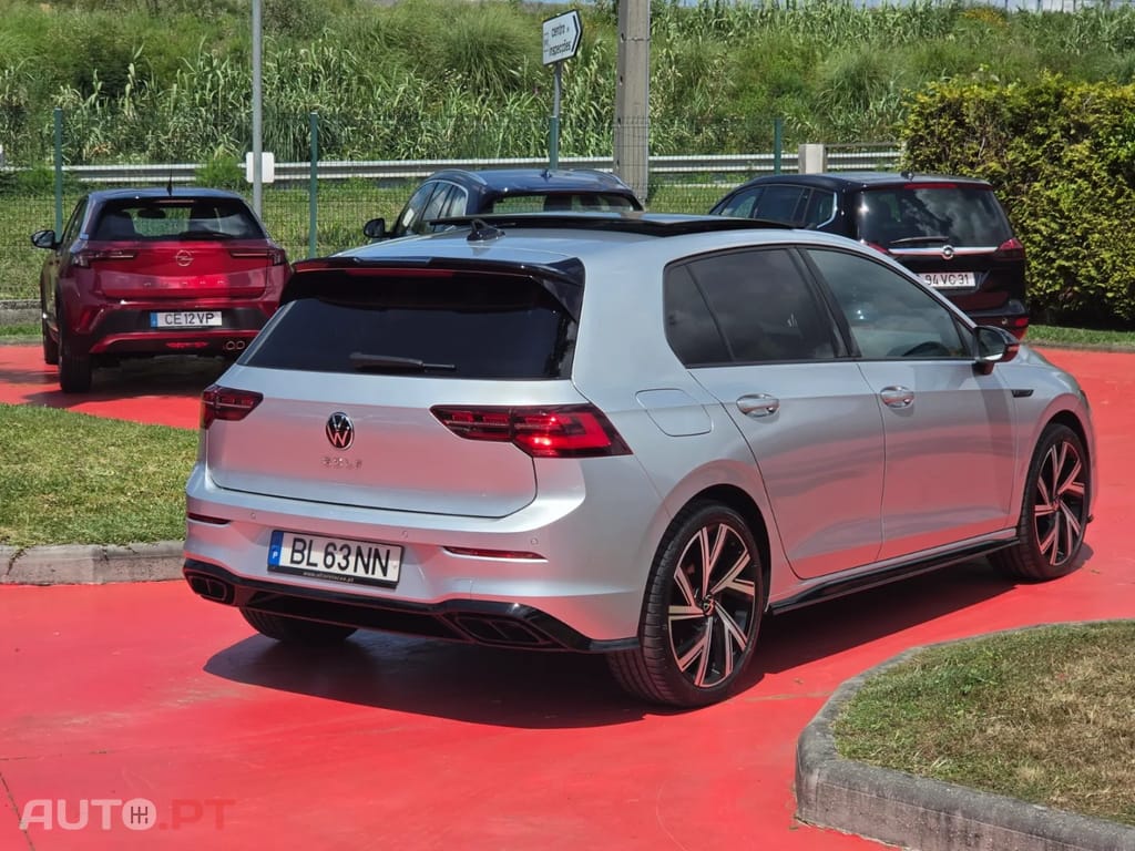 Volkswagen Golf 2.0 TDI R-Line DSG