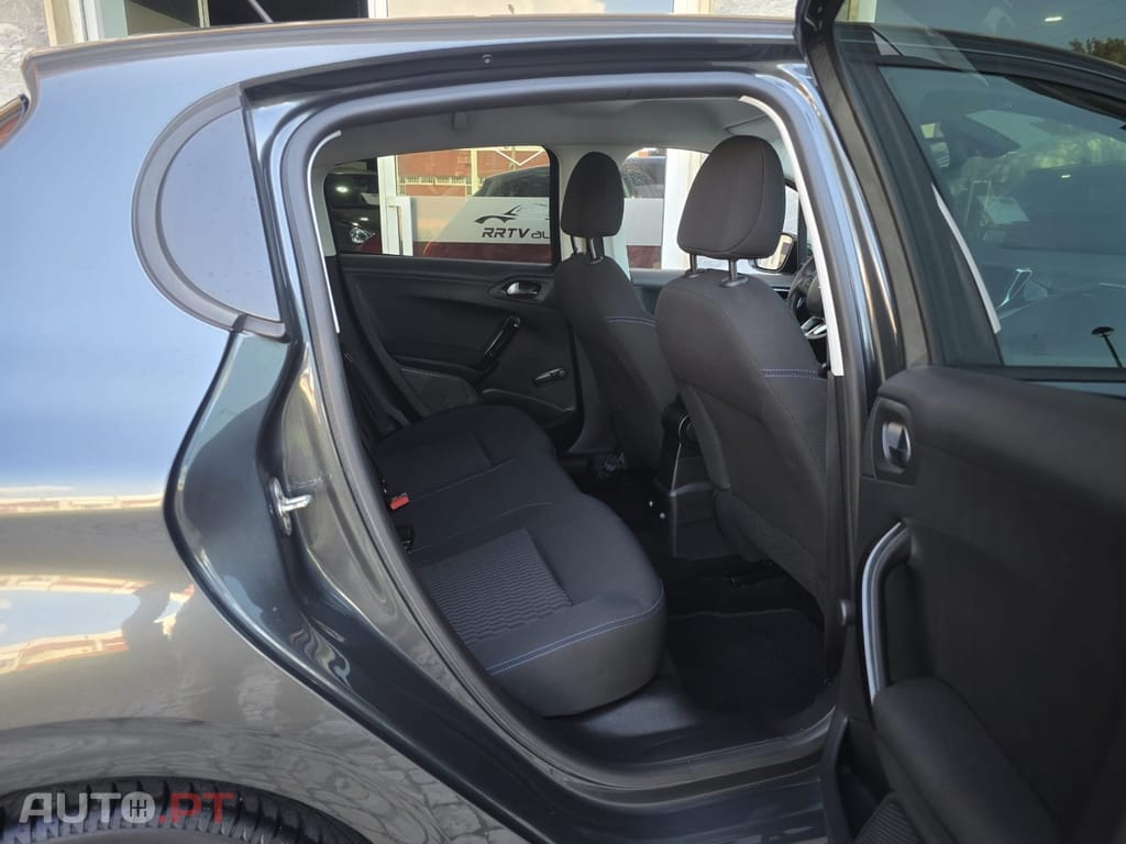 Peugeot 208 1.2 PureTech Style