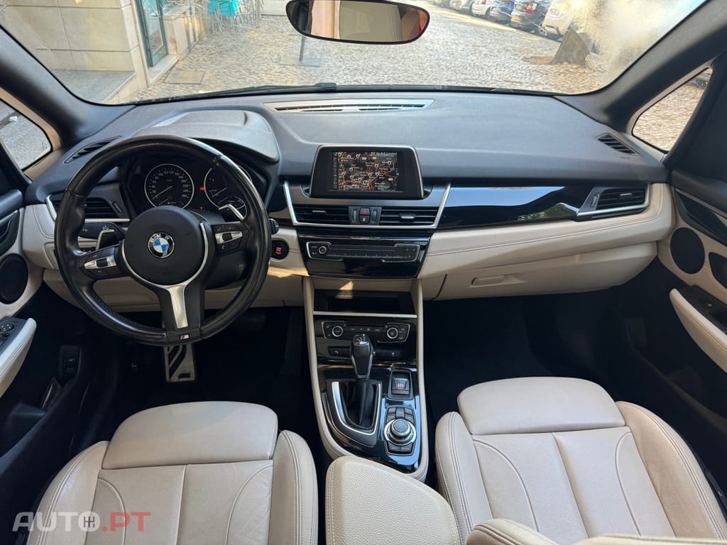 BMW 218 d Pack M Auto