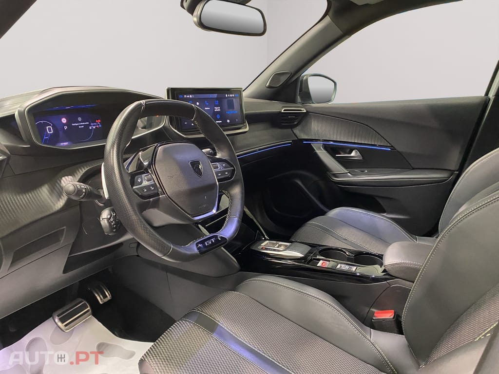 Peugeot 2008 1.2 Hybrid GT e-DCS6