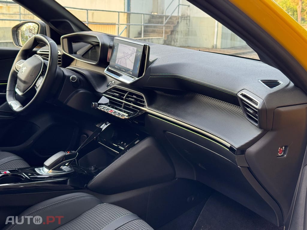 Peugeot E-208 50 kWh GT Line