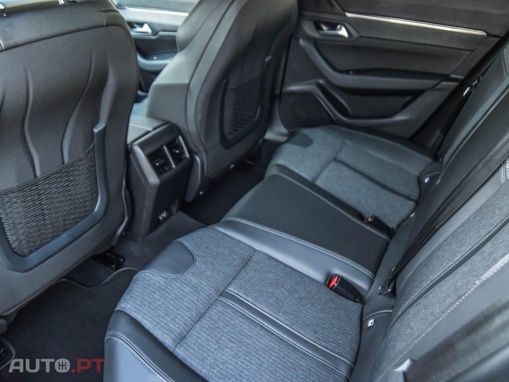 Peugeot 508 1.6 Hybrid Allure Pack e-EAT8