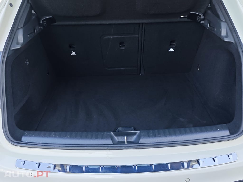 Mercedes-Benz GLA 180 d 7G-DCT Urban