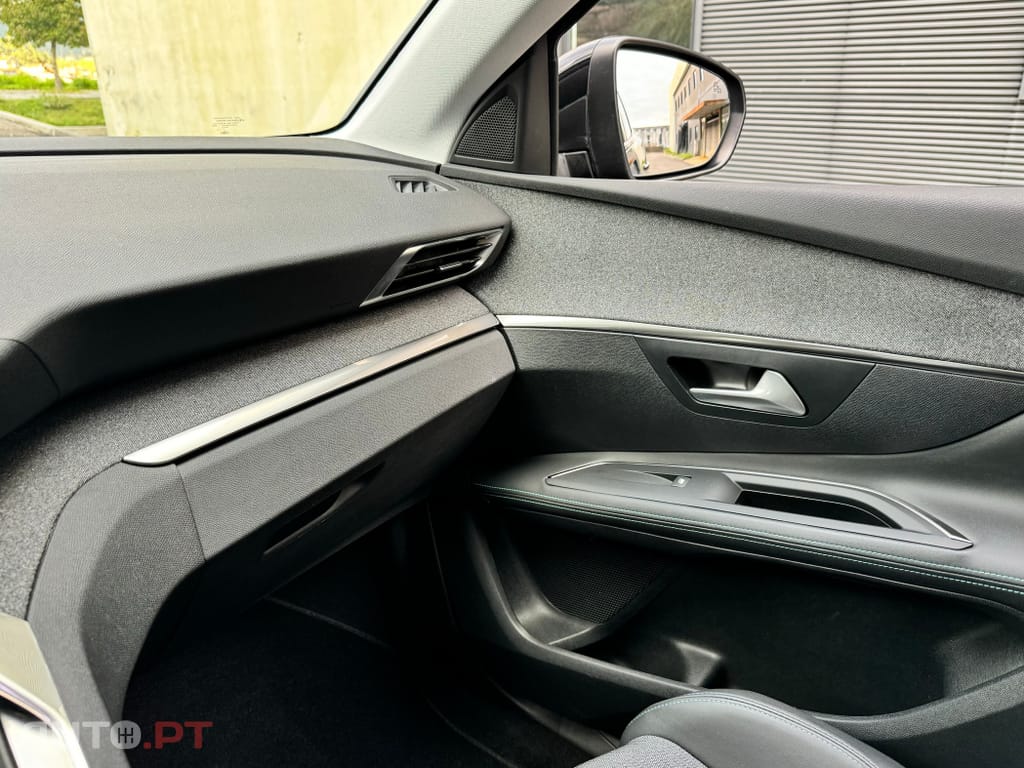 Peugeot 3008 1.5 BlueHDi Allure Pack