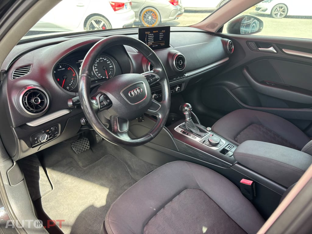 Audi A3 Sportback 1.6 TDi S-line S tronic
