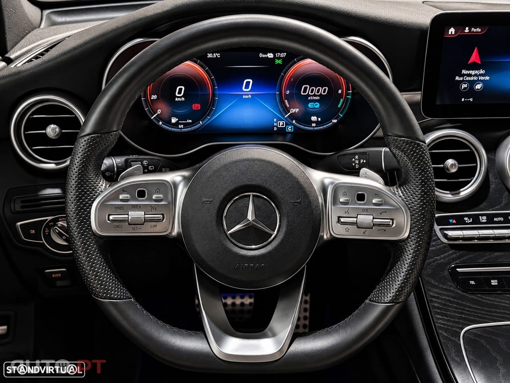 Mercedes-Benz GLC 300 de 4Matic 9G-TRONIC AMG Line — fotografia 25