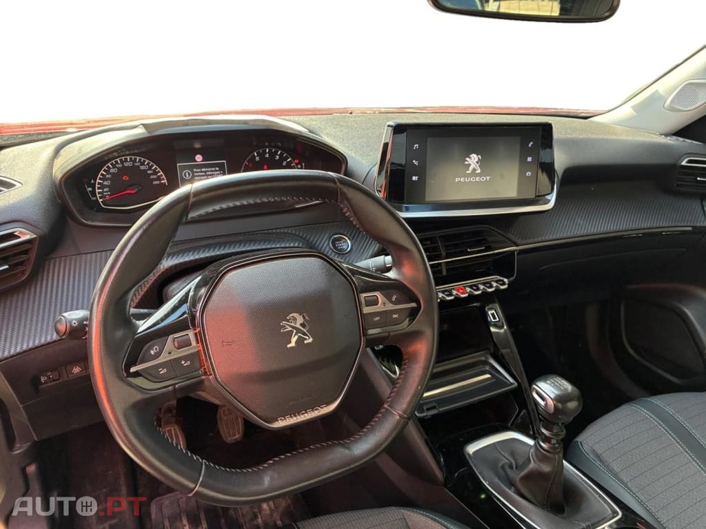 Peugeot 2008 1.2 PureTech Allure
