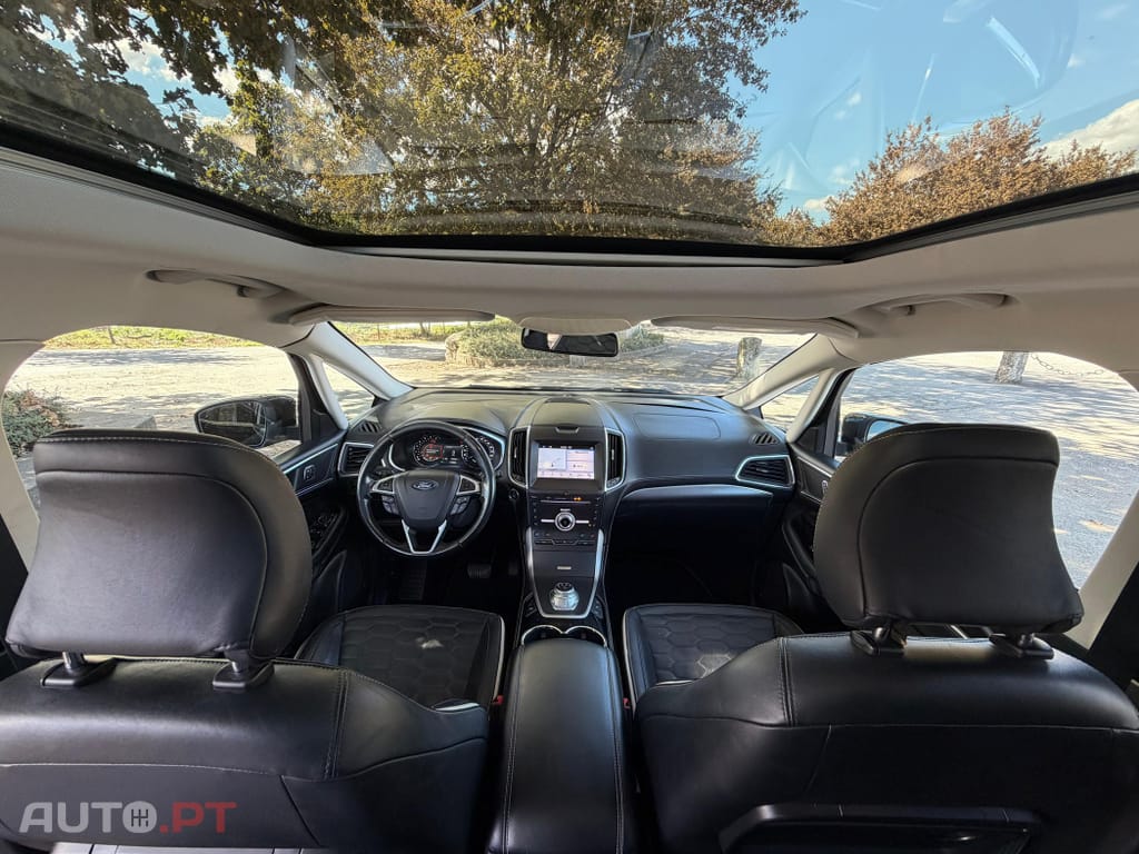 Ford S-Max 2.0 TDCi Vignale Powershift
