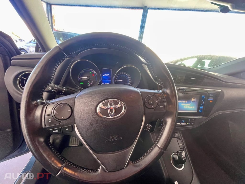 Toyota Auris 1.8 HSD Comfort