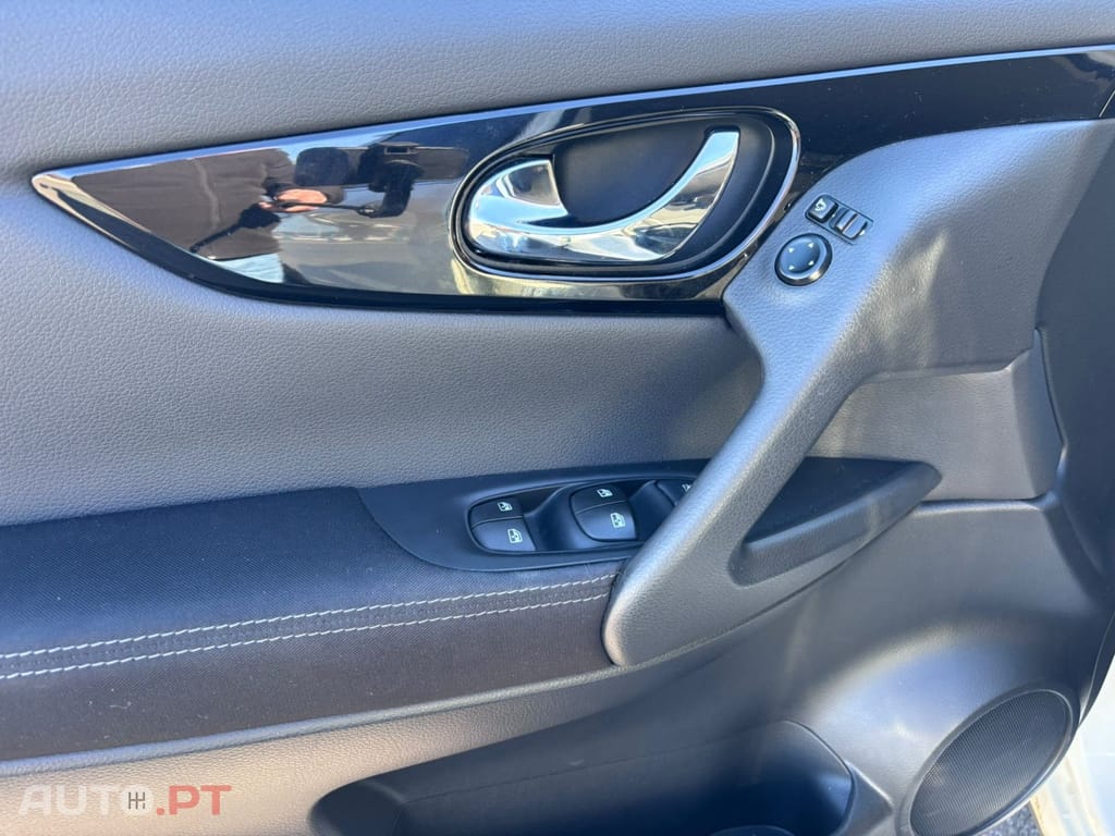 Nissan Qashqai 1.5 dCi N-Connecta Led