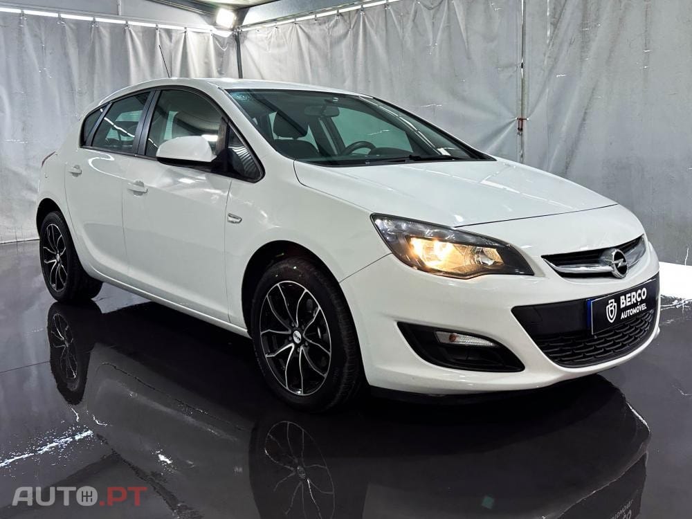 Opel Astra 1.6 CDTI Cosmo S/S J18