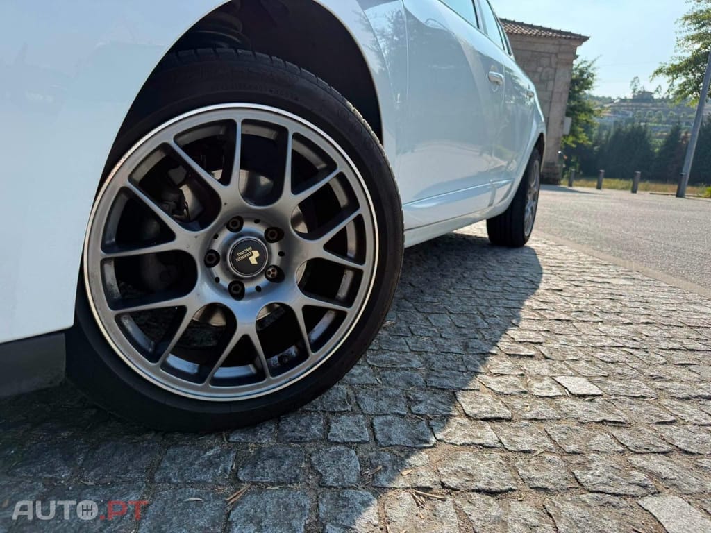 Renault Mégane 1.5 dCi Confort SS — fotografia 7