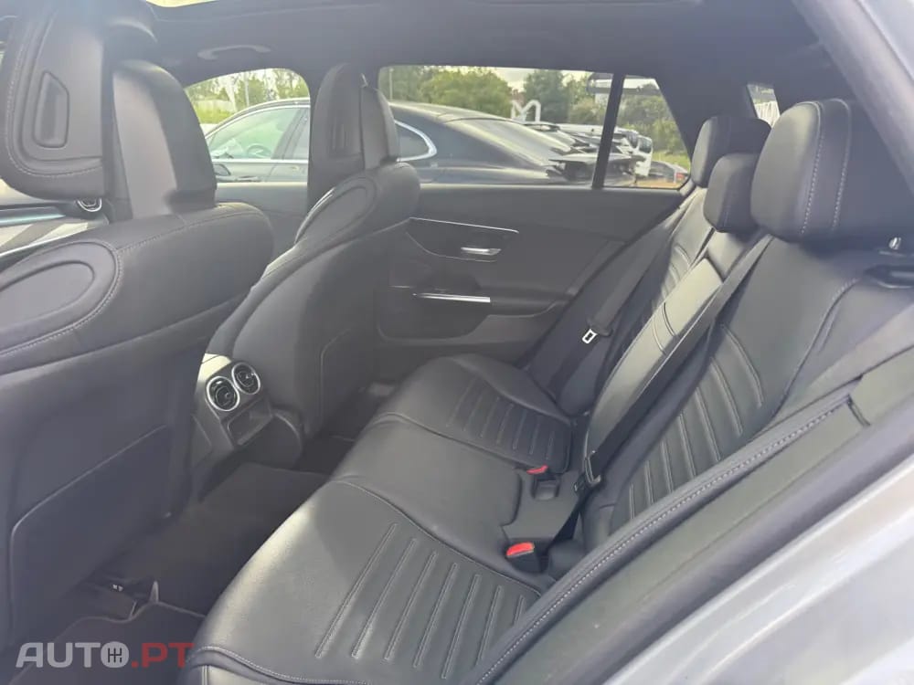 Mercedes-Benz C 300 e AMG Line