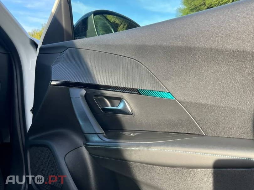 Peugeot 2008 1.2 PureTech Allure Pack