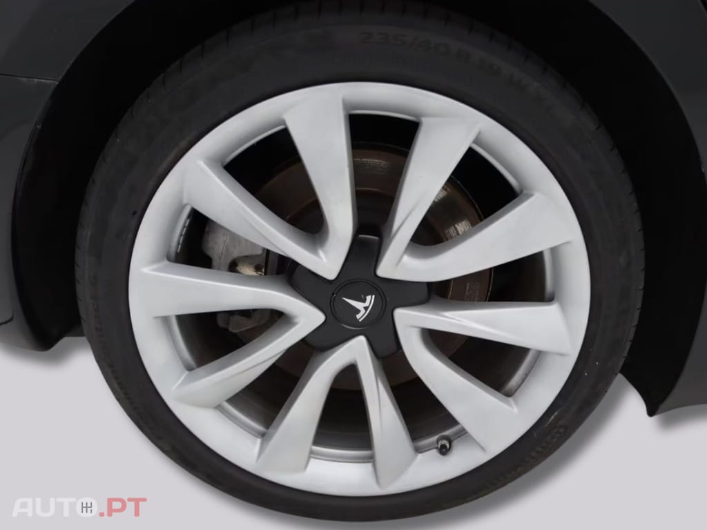 Tesla Model 3 Long-Range AWD I.V.A DEDUTÍVEL