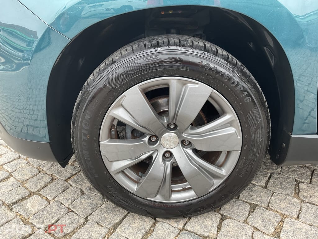Peugeot 2008 1.6 BlueHDi Allure