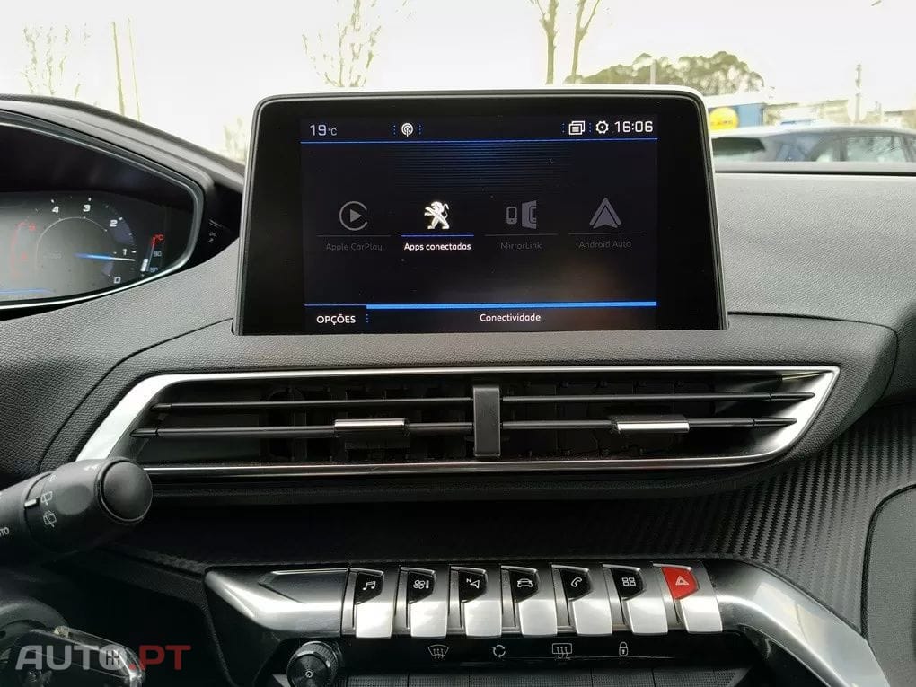 Peugeot 3008 1.5 BlueHDi Allure EAT8