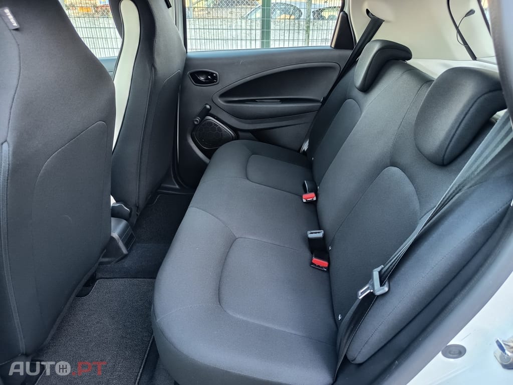 Renault Zoe (c/ Bateria) EV 50 110hp Equilibre