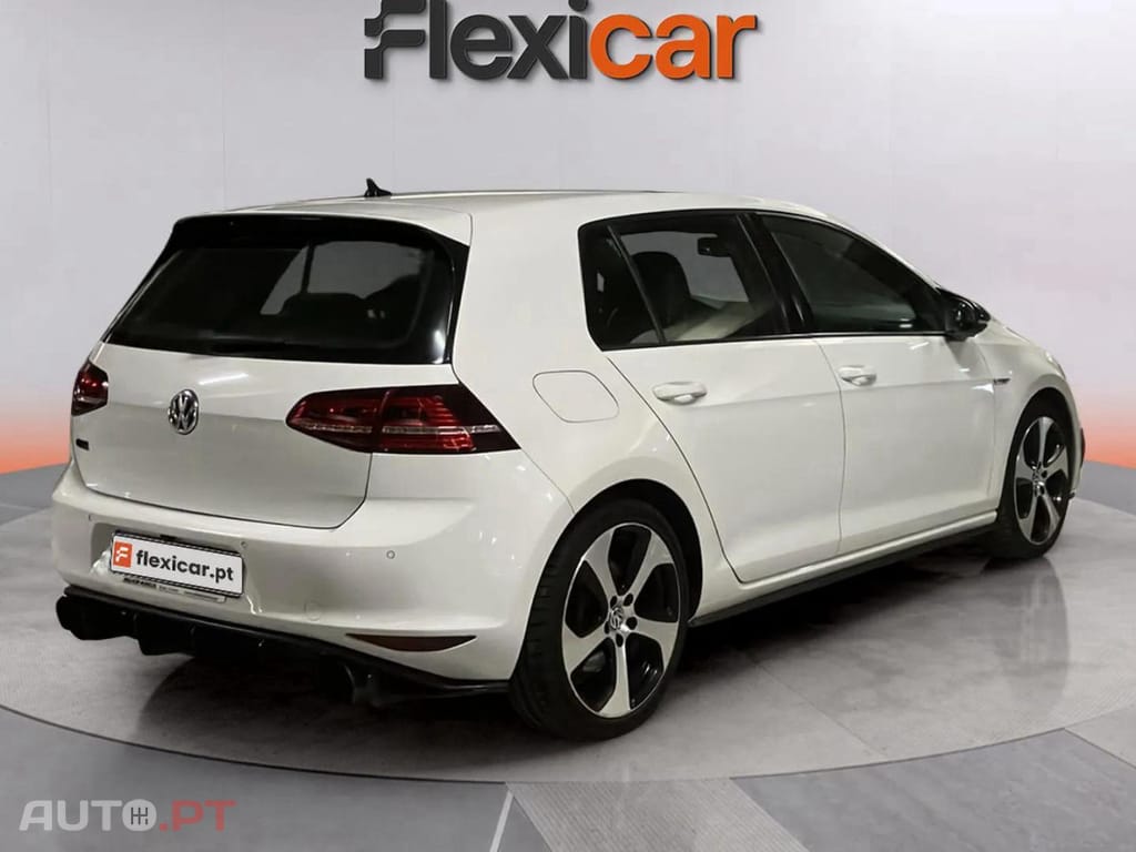 Volkswagen Golf 2.0 TSI GTI DSG Performance
