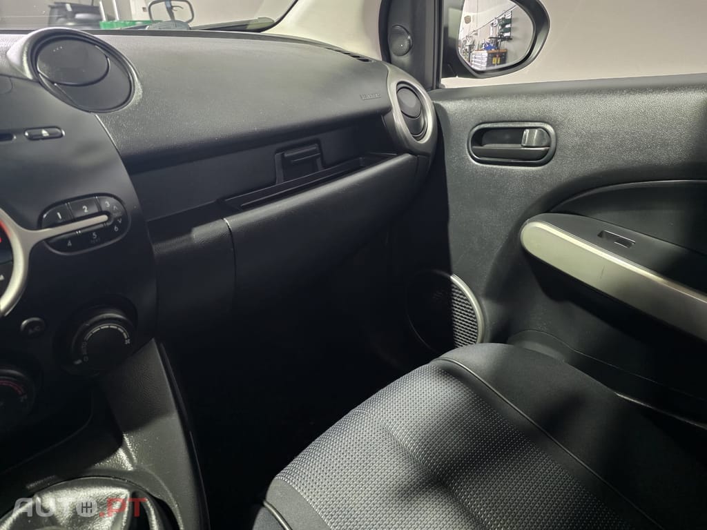 Mazda 2 1.3 MZR Sport