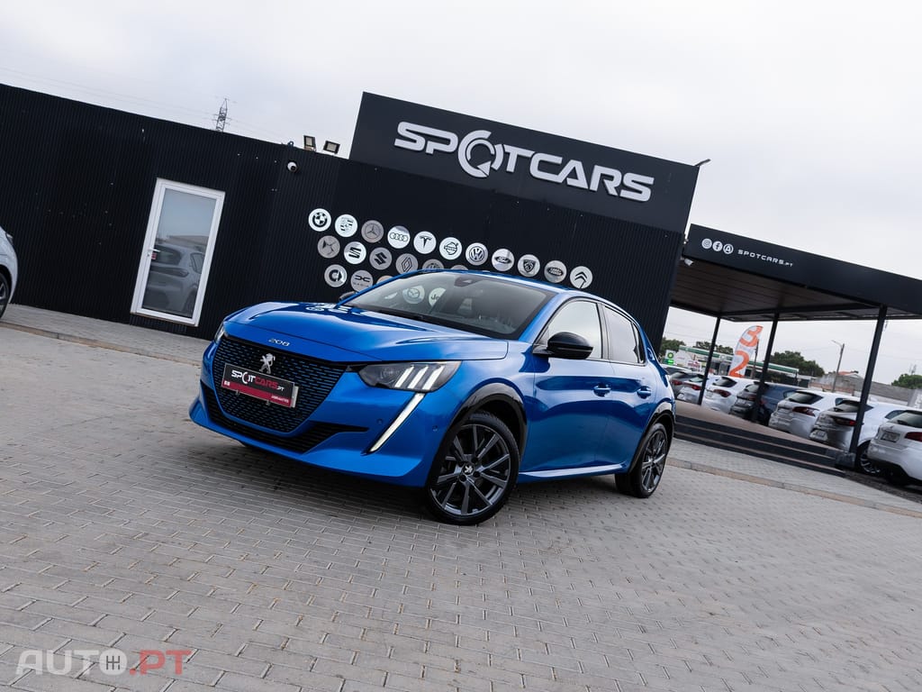 Peugeot E-208 50 kWh GT