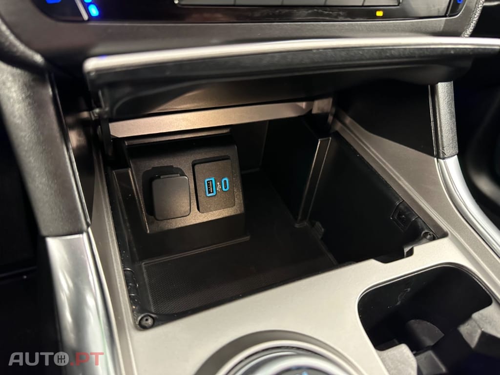 Ford Explorer ST-Line Hybrid 4x4 