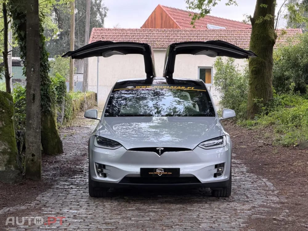 Tesla Model X 100D