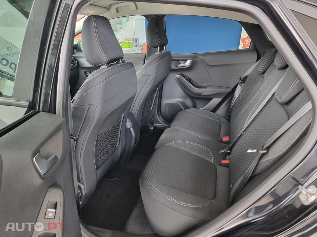 Ford Puma 1.0 EcoBoost MHEV Titanium