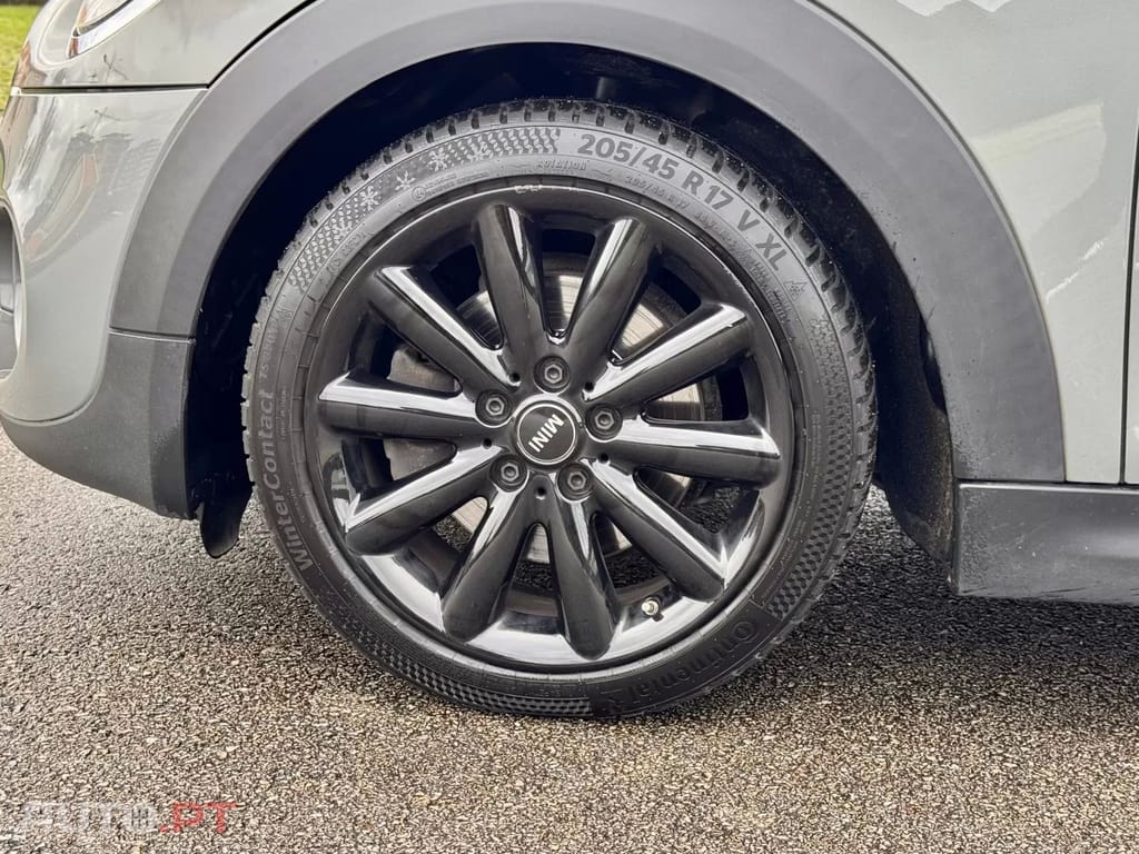 MINI Cooper Cooper SD Auto