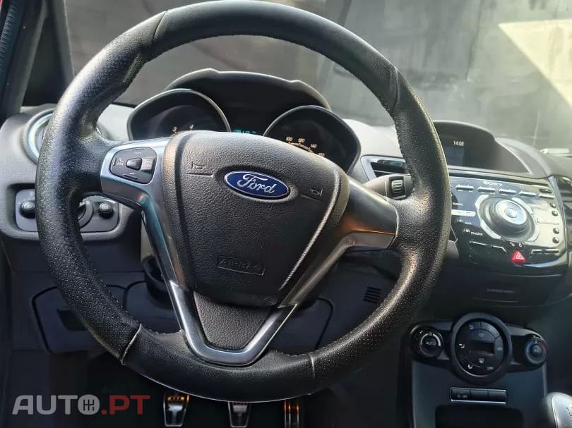 Ford Fiesta 1.0 EcoBoost S&S ST-LINE