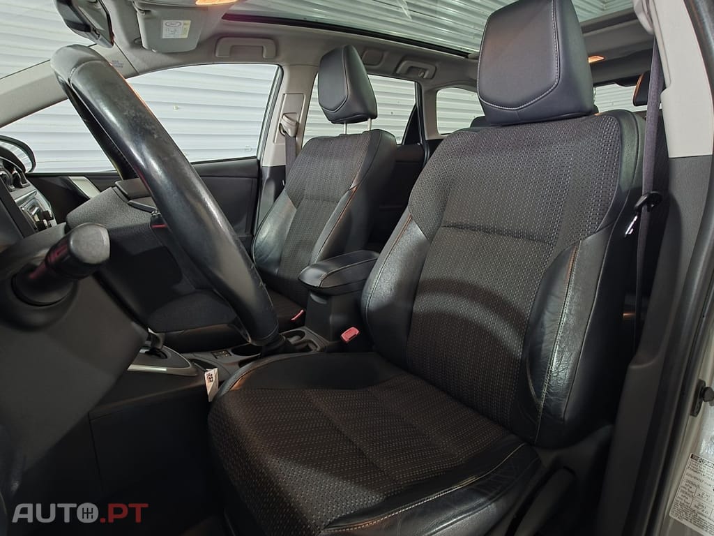 Toyota Auris 1.8 HSD Exclusive +TSS+Navi