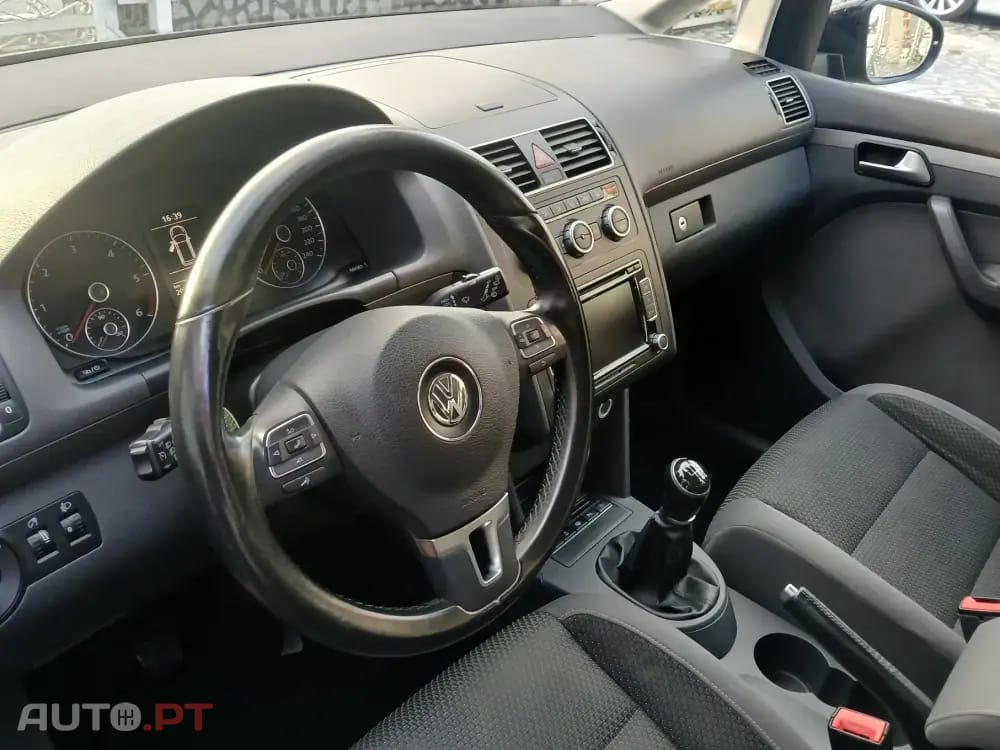 Volkswagen Touran 1.6 TDI Blue.Highine 7L
