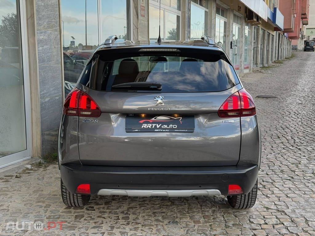 Peugeot 2008 1.2 PureTech Allure
